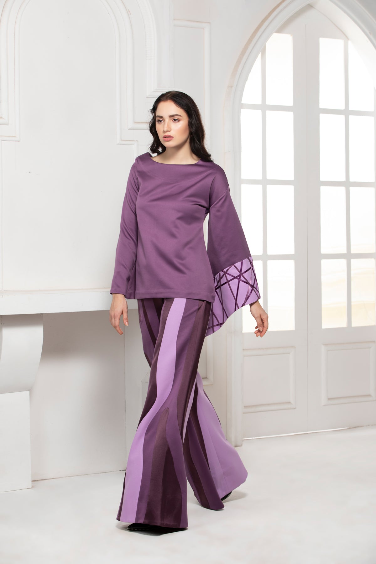 MOVE MONOTONE PANELLED TROUSER - siddhantagrawal